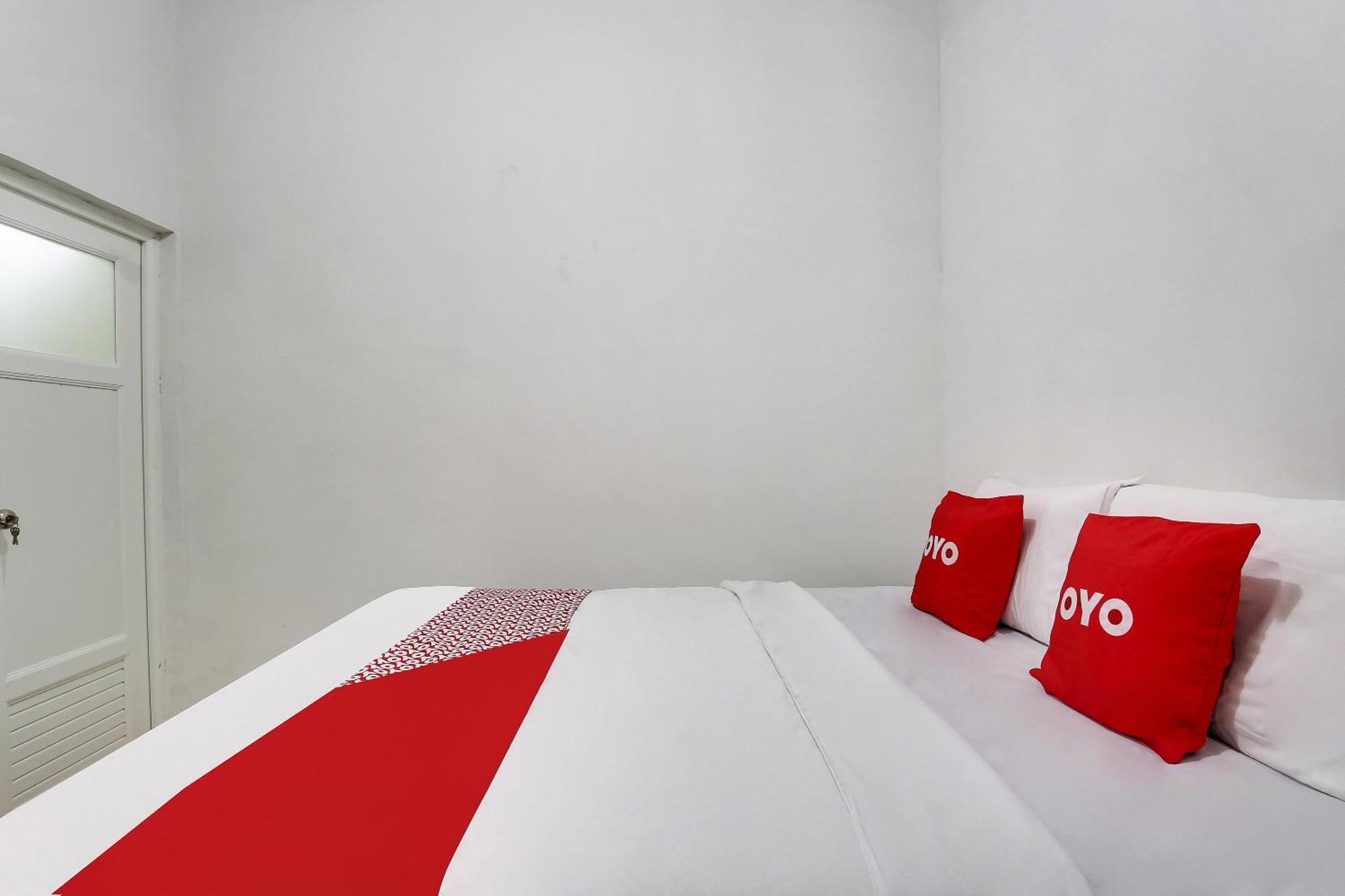 OYO 91082 Nathania Exclusive Sleman  Zewnętrze zdjęcie